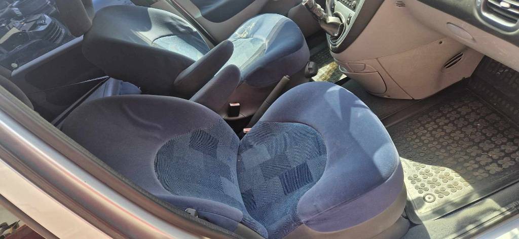 Citroen Xsara Picasso 1,6i 70kw kód motora: NFV