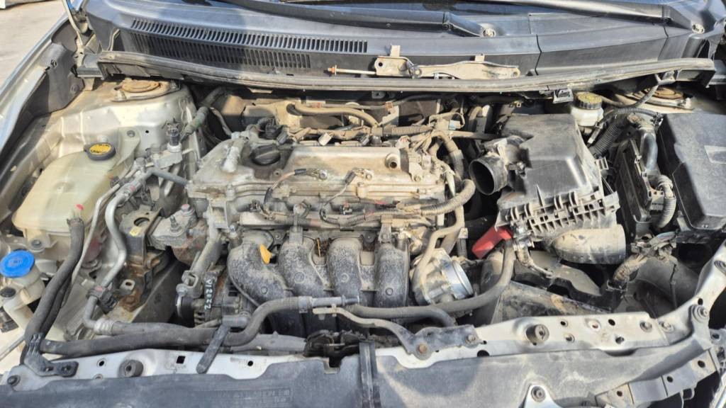 Toyota Auris 1,6i 91kw kód: 1ZR-FE