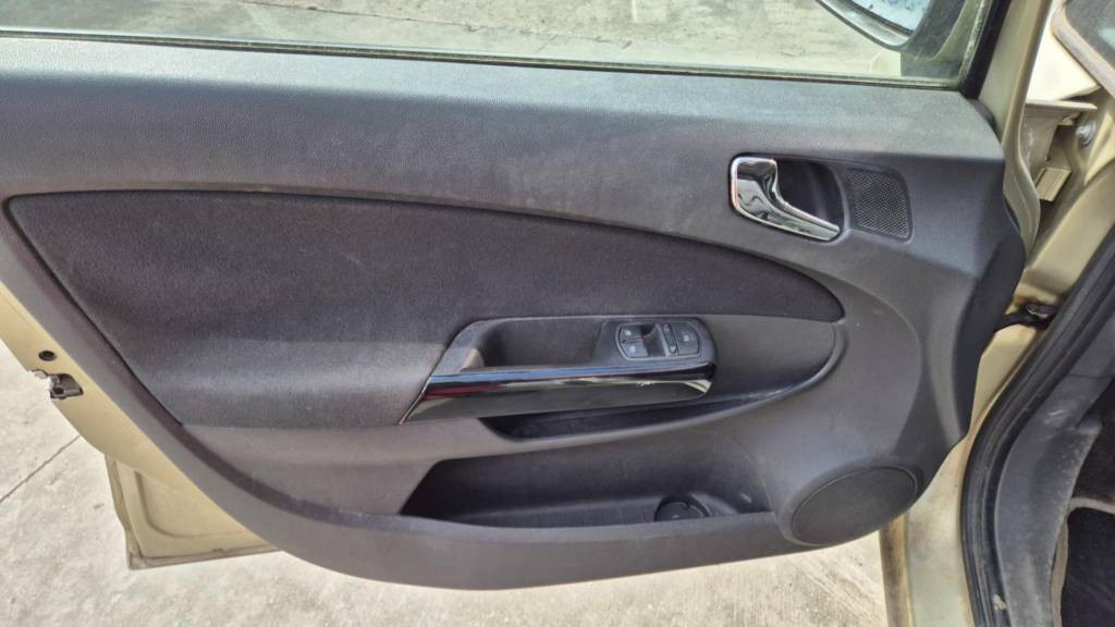 Opel Corsa D 1,2i 59kw kód motora:Z12XEP