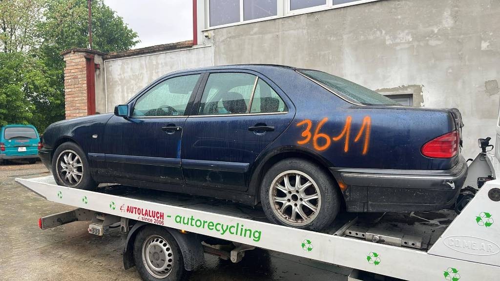 Mercedes E W210 2,4i 125kw kód motora: 112.911