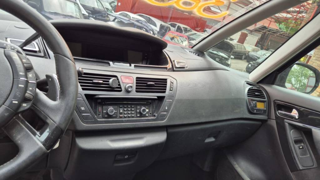 Citroen C4 1,6HDI 80kw kód motora: 9HY