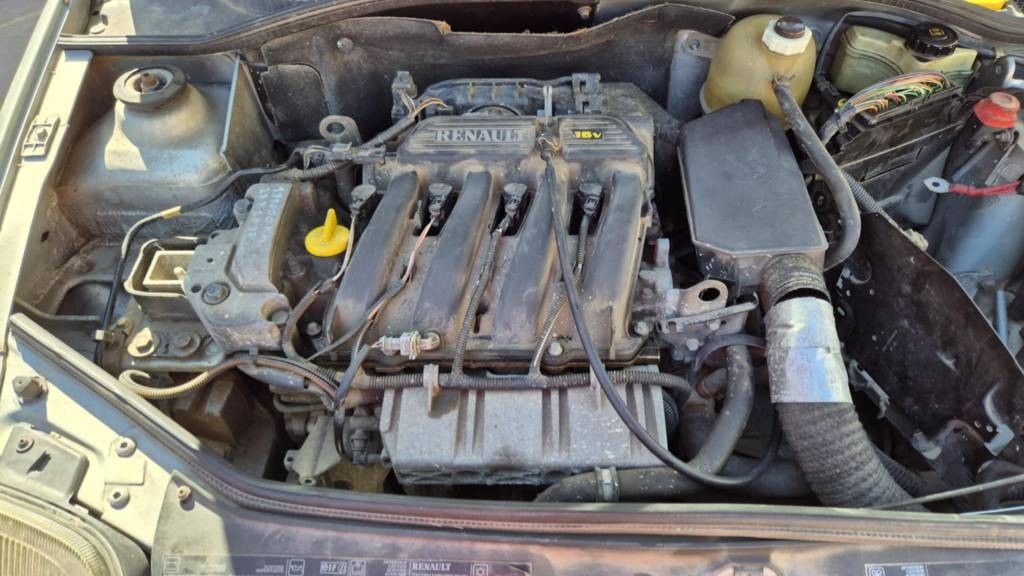 Renault Clio 1,4i 72kw kód motora: K4JA7