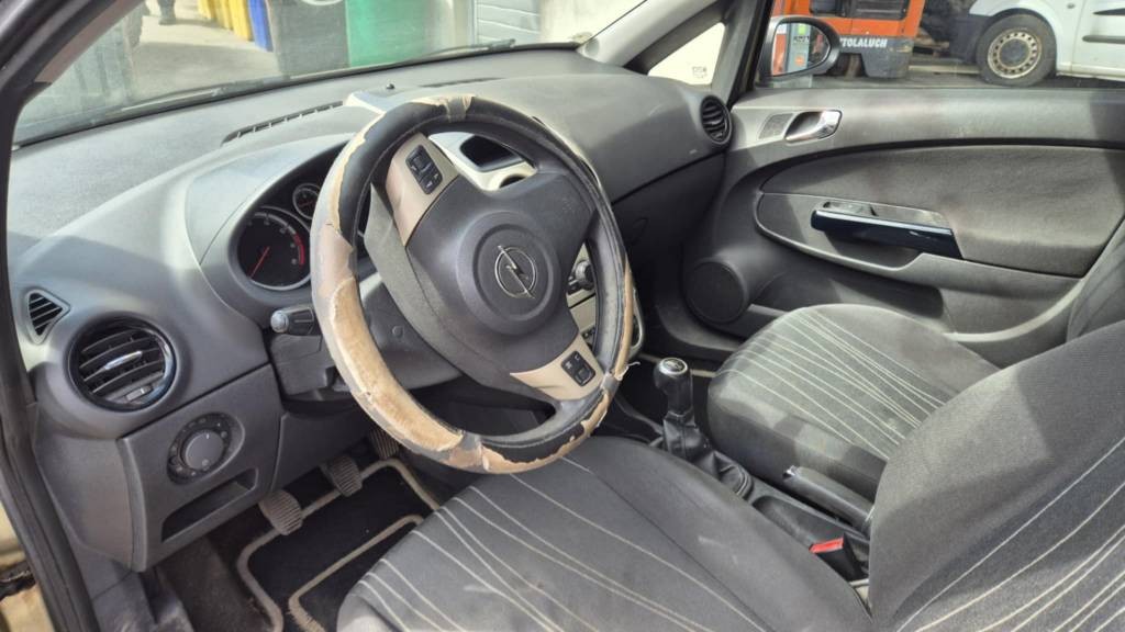Opel Corsa D 1,2i 59kw kód motora:Z12XEP