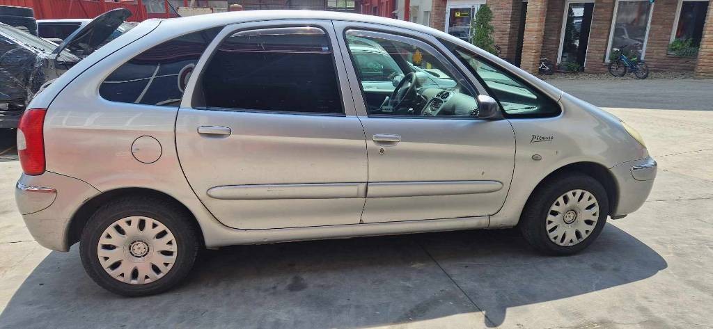 Citroen Xsara Picasso 1,6i 70kw kód motora: NFV