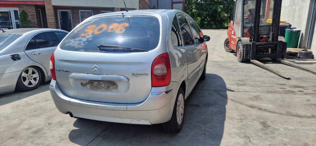 Citroen Xsara Picasso 1,6i 70kw kód motora: NFV