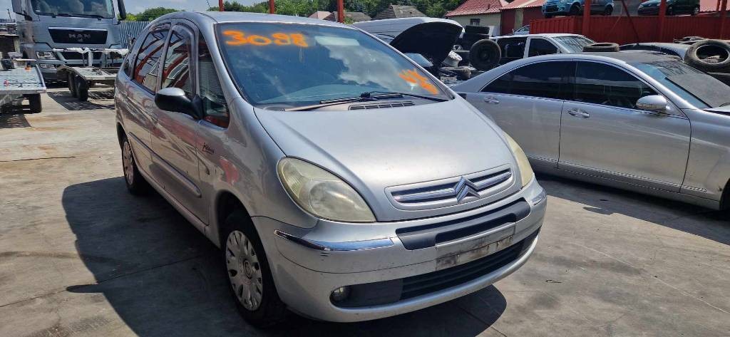 Citroen Xsara Picasso 1,6i 70kw kód motora: NFV
