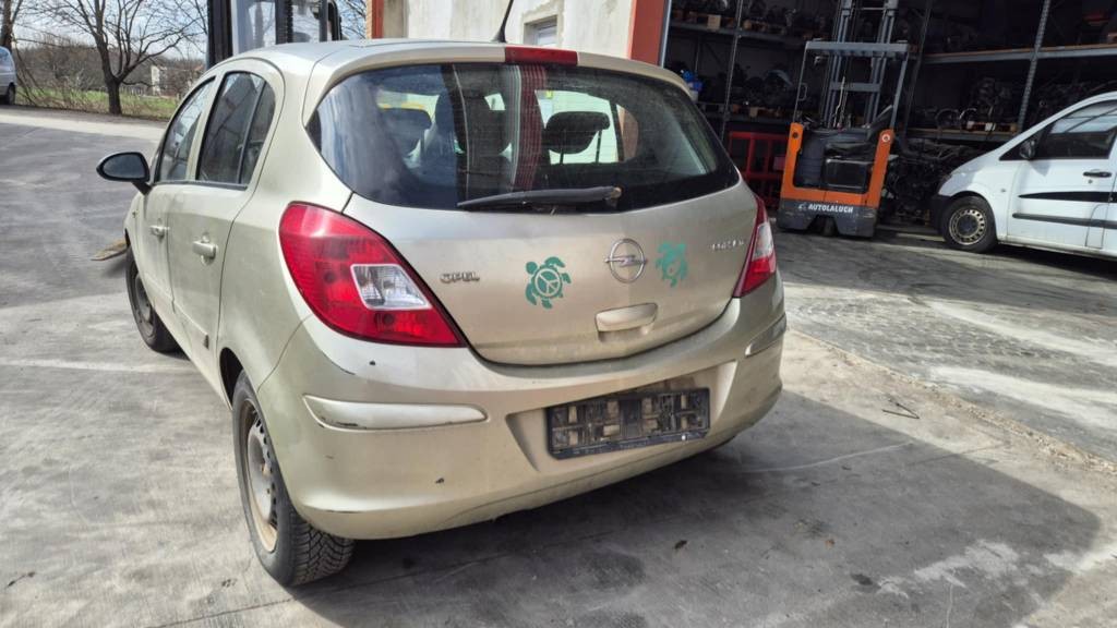Opel Corsa D 1,2i 59kw kód motora:Z12XEP