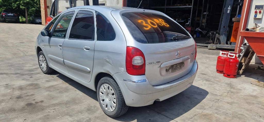 Citroen Xsara Picasso 1,6i 70kw kód motora: NFV