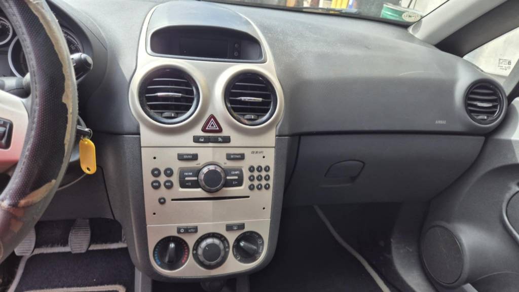 Opel Corsa D 1,2i 59kw kód motora:Z12XEP