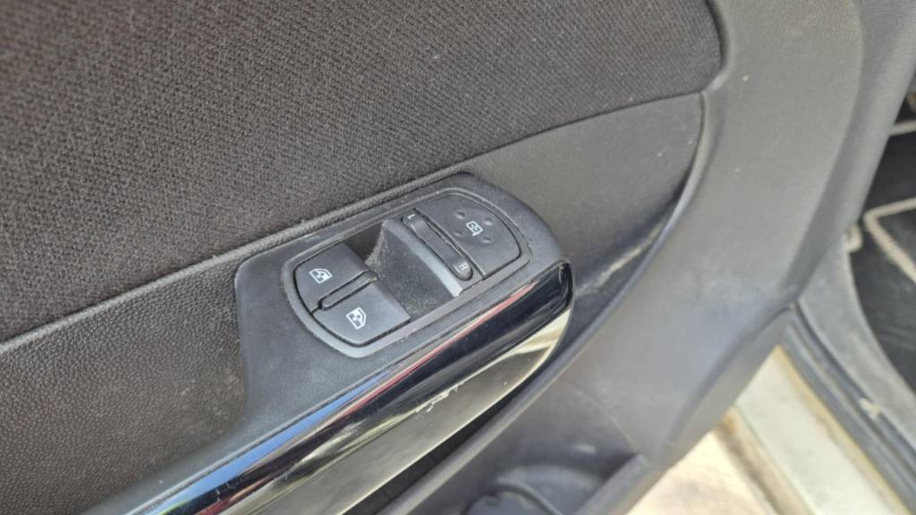 Opel Corsa D 1,2i 59kw kód motora:Z12XEP