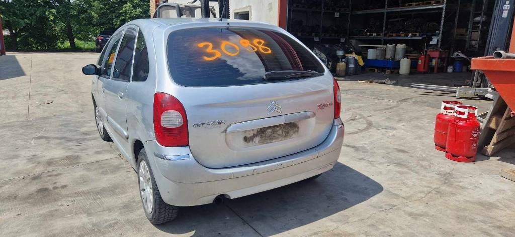 Citroen Xsara Picasso 1,6i 70kw kód motora: NFV